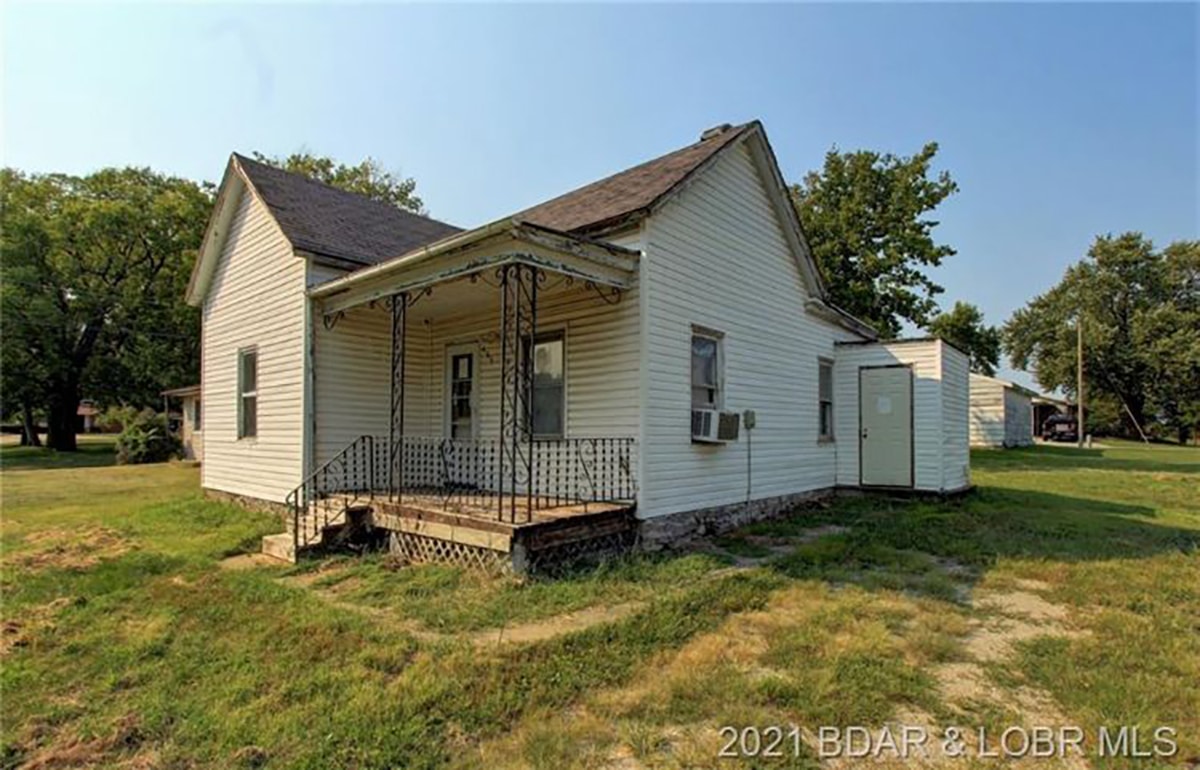 Tiny House - Tipton, Moniteau County, Missouri