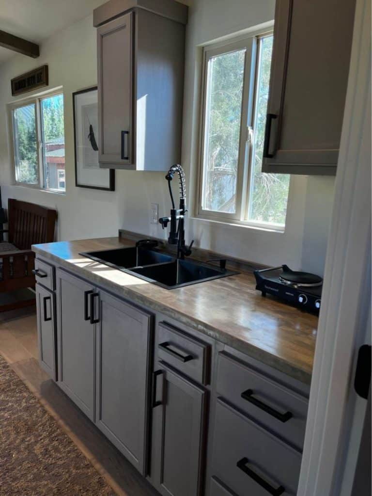 Newly Constructed 30' Tiny Home Has Modern Interiors, Downstairs ...